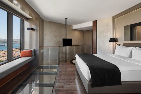 Suite, 1 Bedroom, View (Bosphorus, Bi-Level Suite) | Premium bedding, down comforters, Tempur-Pedic beds, minibar