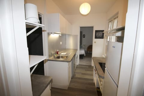 Superior Apartment, Ensuite (Appart-Hotel T2 (Lupin)) | Private kitchen | Espresso maker, coffee/tea maker, electric kettle, highchair