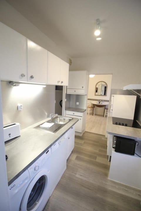 Superior Apartment, Ensuite (Appart-Hotel T2 (Lilas)) | Private kitchen | Espresso maker, coffee/tea maker, electric kettle, highchair