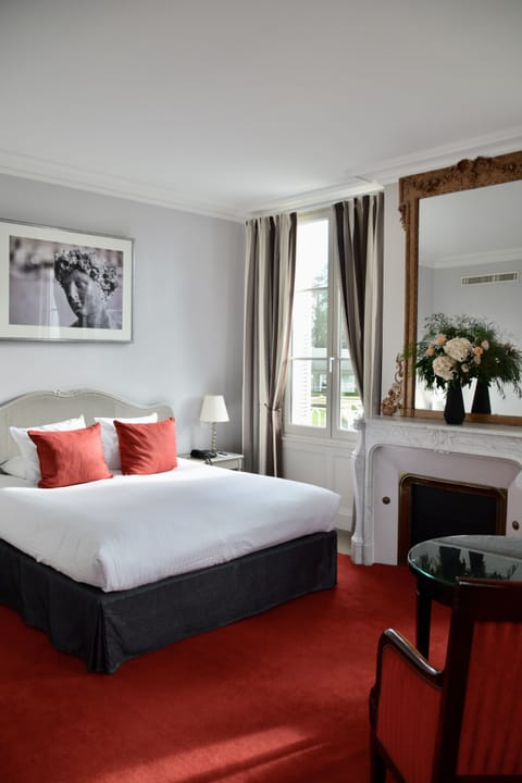 Suite - Chateau | Premium bedding, pillowtop beds, minibar, in-room safe