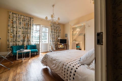 Superior Double Room | Premium bedding, desk, blackout drapes, soundproofing