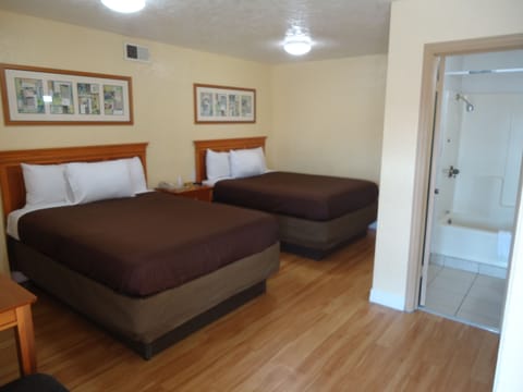 Standard Room, 2 Queen Beds, Non Smoking | Desk, free WiFi, bed sheets