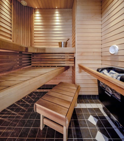 Studio Suite | Sauna