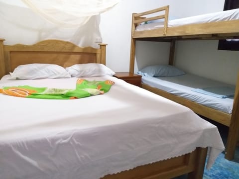 Economy Quadruple Room | In-room safe, free WiFi, bed sheets, wheelchair access