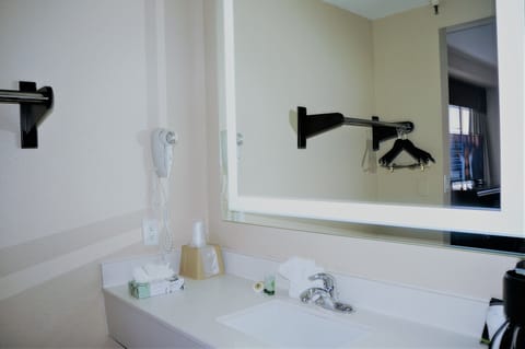 Standard Double Room, 2 Double Beds | Bathroom | Combined shower/tub, free toiletries, hair dryer, towels