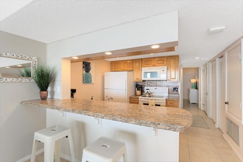 Premium Condo, 2 Bedrooms, Oceanfront | Private kitchen | Fridge, microwave, oven, stovetop