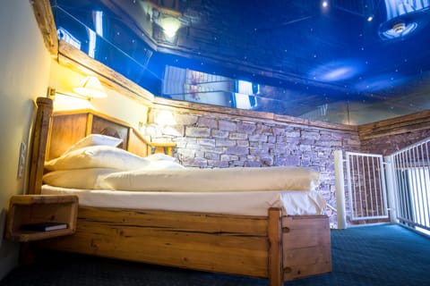 Hypo-allergenic bedding, individually decorated, desk, soundproofing