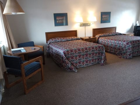 Standard Room, 2 Double Beds | Free WiFi, bed sheets