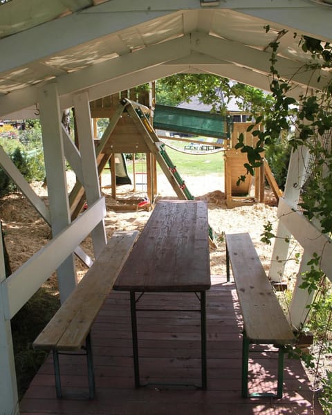 Children's play area - outdoor