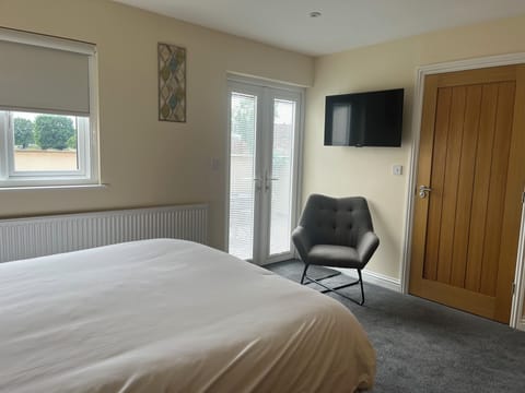 Superior Double Room, Patio, Canal View | Premium bedding, individually decorated, individually furnished, desk