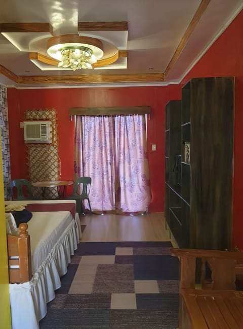 Classic Room, 1 Bedroom, Balcony | Individually decorated, individually furnished, desk, blackout drapes