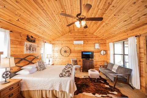 Signature Cabin, 1 Bedroom, Hot Tub, Hill View | Egyptian cotton sheets, individually decorated, individually furnished