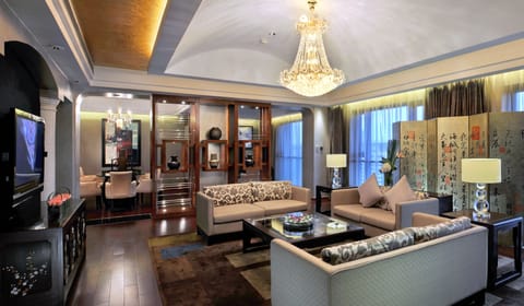 Presidential Suite | Living area | LCD TV