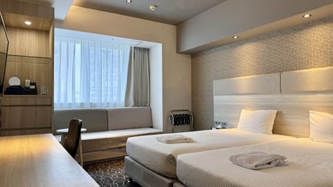 Twin Room, Corner | Premium bedding, down comforters, blackout drapes, soundproofing