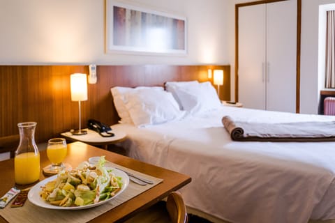 Deluxe Double Room, Non Smoking | Room amenity