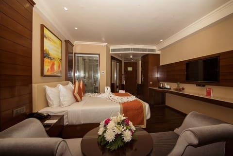 Club Double or Twin Room | Premium bedding, minibar, in-room safe, desk