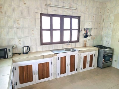 Apartment (Pepay) | Private kitchen | Microwave, electric kettle