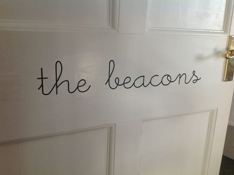 Standard Double Room, Mountain View (The Beacons) | Egyptian cotton sheets, premium bedding, individually decorated