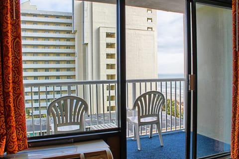 Standard Room, Partial Ocean View | Balcony