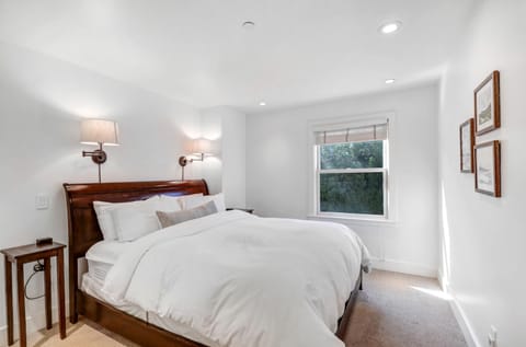 Second Bedroom with King &amp; En Suite Bathroom