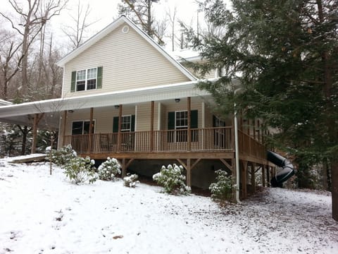 Wintertime at Creekside Hideaway II