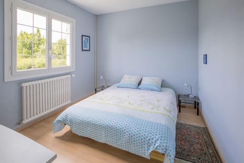 Bedroom #2 queen bed