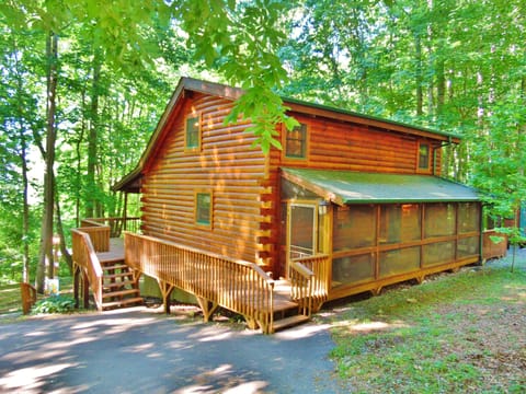 Welcome to Buck 'N Ham Lodge!