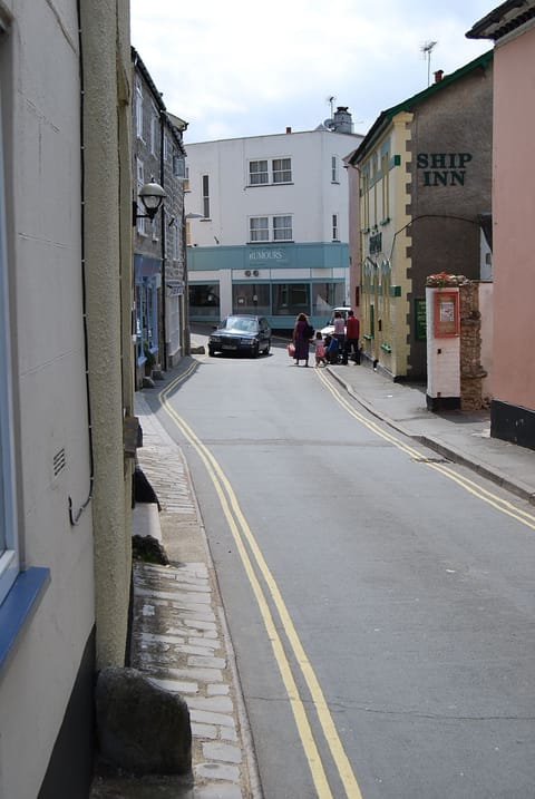 View of Coombe St leading towards the beach a short 3 minute level walk.