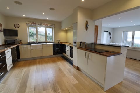 Kitchen, now with double Neff electric ovens replacing the Aga.