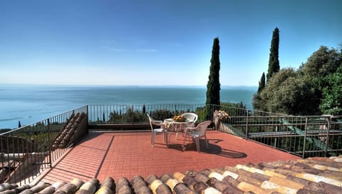 Terrace at the bedrooms level