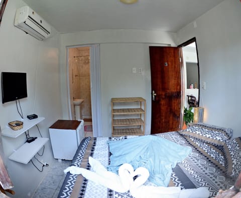 Double or Twin Room | Minibar, free WiFi, bed sheets