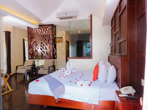 Royal Suite | Select Comfort beds, minibar, in-room safe, individually decorated