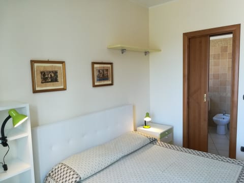 Deluxe Double Room, 1 Queen Bed, Private Bathroom, Partial Sea View | Premium bedding, down comforters, desk, soundproofing