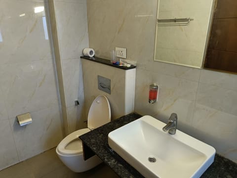 Standard Double or Twin Room | Bathroom | Shower, eco-friendly toiletries, towels, soap