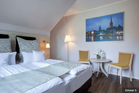 Double Room, Non Smoking | Premium bedding, in-room safe, individually decorated, desk