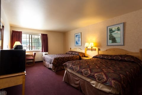 Deluxe Room, 2 Queen Beds | Desk, iron/ironing board, rollaway beds, free WiFi