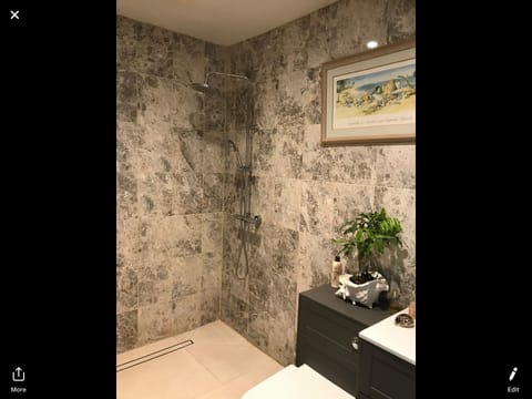 Premium Double Room (Ensuite ) | Bathroom