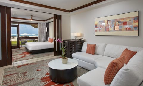 Tara Suite Oceanfront, 1 King Bed, Non Smoking | Living area | 50-inch Smart TV with cable channels, TV, iPad