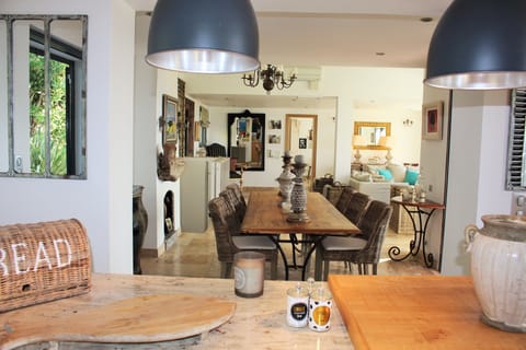 the new internal dining area.