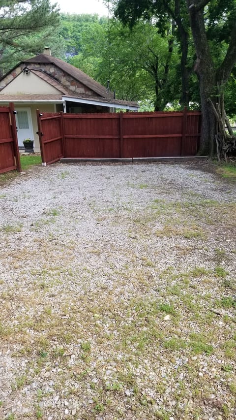 Rear parking with easy access to back door. 