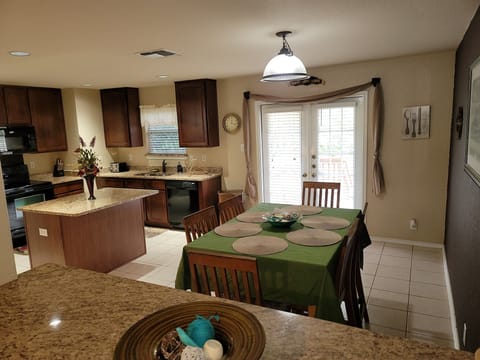 Large Dining Area, handicap assessible 