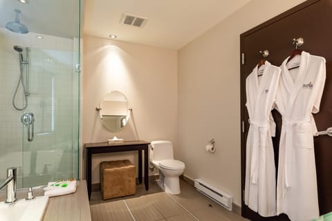 Suite, 1 King Bed with Sofa bed | Bathroom | Combined shower/tub, free toiletries, hair dryer, towels