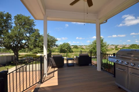 Observation Deck w BBQ