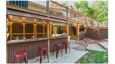 Outdoor bar and 420 smoking area