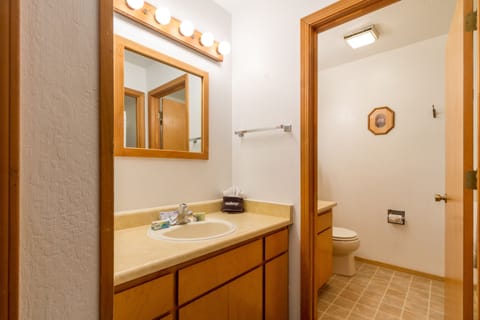 Superior Room, 2 Bedrooms, Non Smoking | Bathroom | Combined shower/tub, free toiletries, hair dryer, towels
