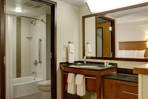 Room, 1 King Bed, Accessible, Bathtub | Bathroom | Combined shower/tub, designer toiletries, hair dryer, towels