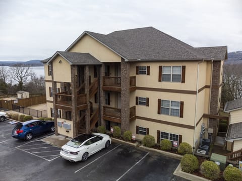 On 6 Condos per Building