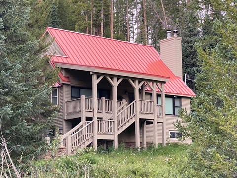 Enjoy all the beauty of Colorado - Year Round!