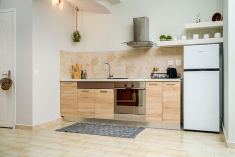 Junior Apartment | Private kitchen | Fridge, microwave, espresso maker, coffee/tea maker