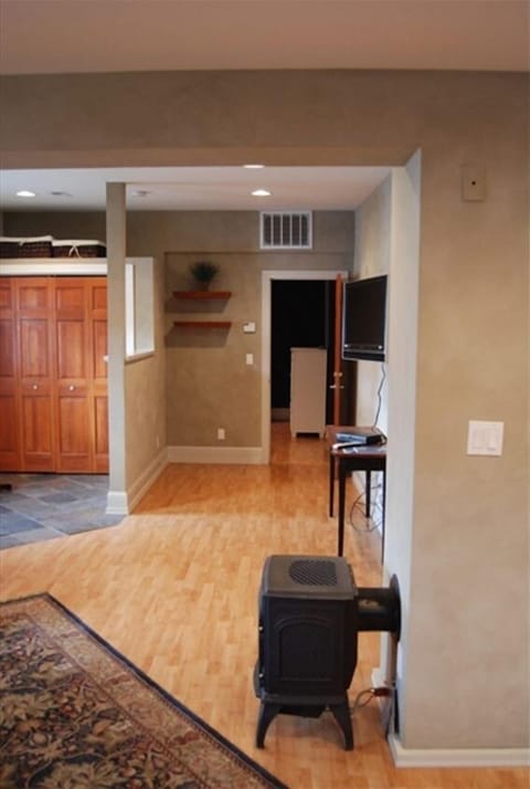 Living room looking back toward the master br doorway.
